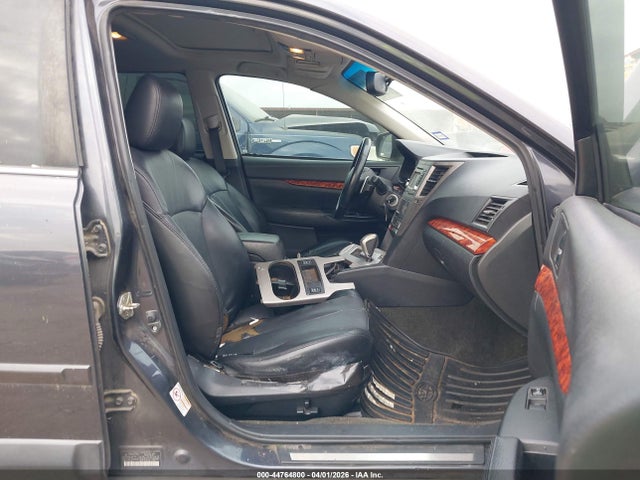44764800 :رقم المزاد ، 4S4BRDKC9C2290935 vin ، 2012 Subaru Outback 3.6r Limited مزاد بيع
