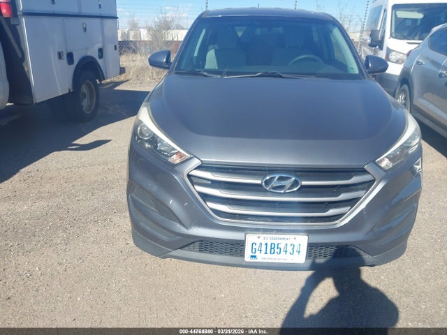 KM8J23A40JU655198 Hyundai TUCSON SE