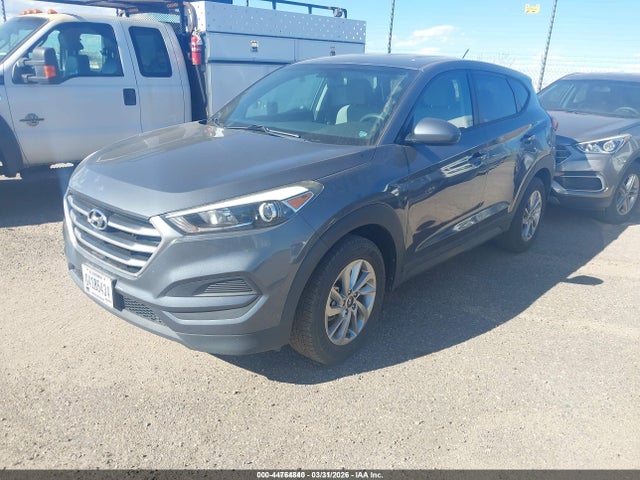 KM8J23A40JU655198 Hyundai TUCSON SE