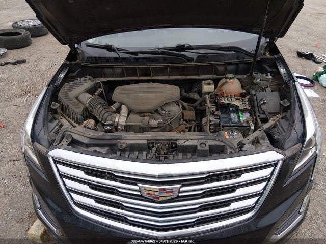 44764862 :رقم المزاد ، 1GYKNBRS4HZ106964 vin ، 2017 Cadillac Xt5 Luxury مزاد بيع