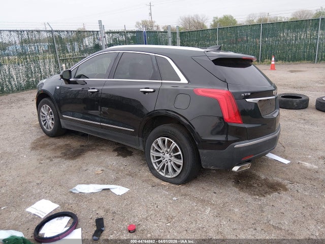 44764862 :رقم المزاد ، 1GYKNBRS4HZ106964 vin ، 2017 Cadillac Xt5 Luxury مزاد بيع
