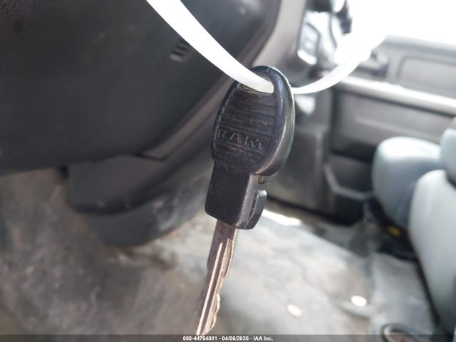44764881 :رقم المزاد ، 1C6RR7FG1KS530387 vin ، 2019 Ram 1500 Classic Tradesman  4x4 6'4 Box مزاد بيع
