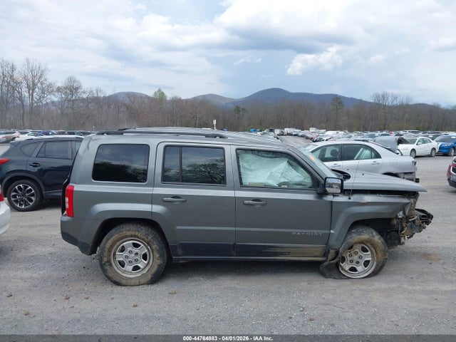 44764883 :رقم المزاد ، 1C4NJRBB4ED629931 vin ، 2014 Jeep Patriot Sport مزاد بيع