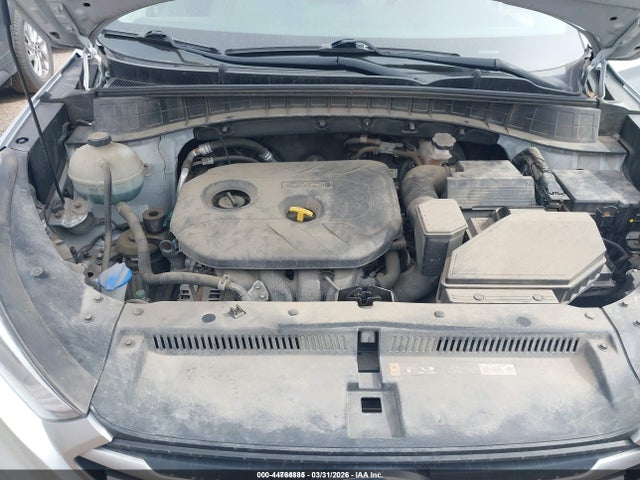 KM8J23A49JU655765 Hyundai TUCSON SE