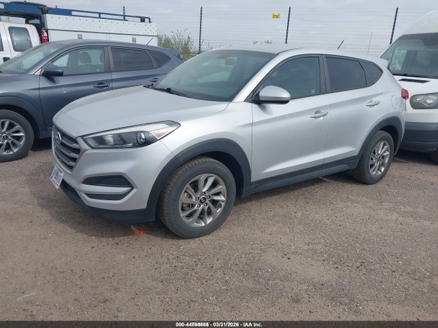 KM8J23A49JU655765 Hyundai TUCSON SE