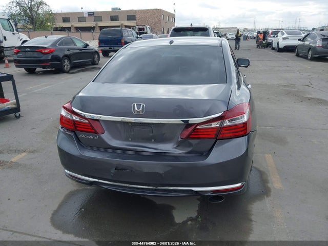 Honda ACCORD EX 2017 1HGCR2F71HA085537 Image 16