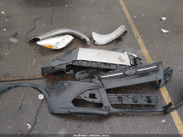 1FMCU9GX6FUA39200 Ford ESCAPE SE