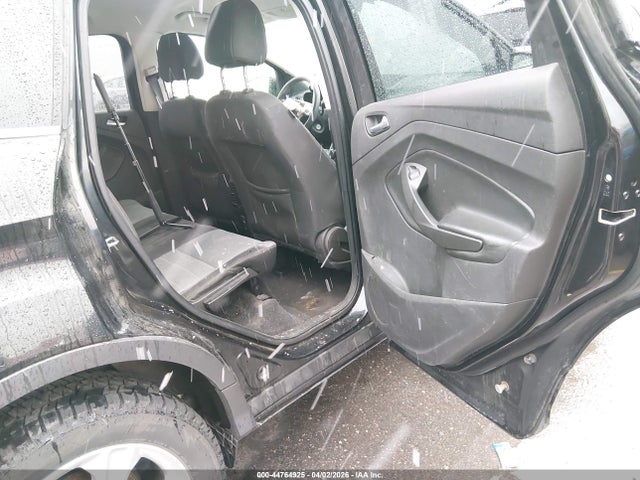 1FMCU9GX6FUA39200 Ford ESCAPE SE