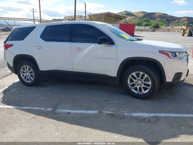 Chevrolet Traverse Ls 2018 1GNERFKW2JJ264582 Image 13
