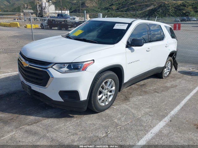 Chevrolet Traverse Ls 2018 1GNERFKW2JJ264582 Image 2