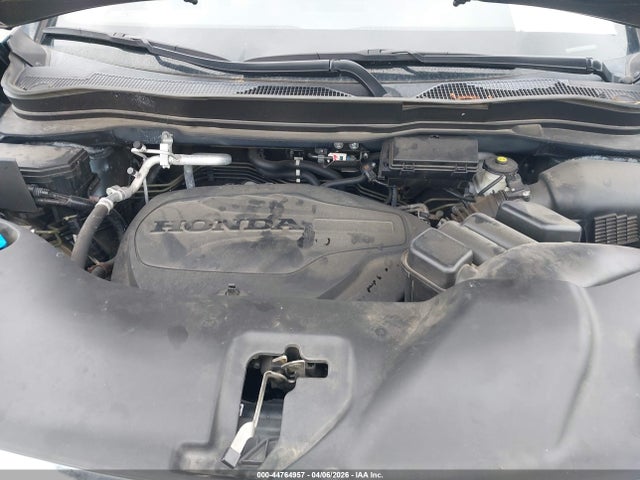 Продаж на аукціоні авто 2021 Honda Pilot 2wd Touring 8 Passenger, vin: 5FNYF5H94MB042440, номер лоту: 44764957