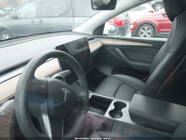 44764964 :رقم المزاد ، 7SAYGAEE8PF689194 vin ، 2023 Tesla Model Y مزاد بيع