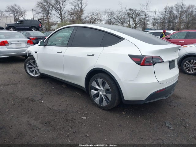 44764964 :رقم المزاد ، 7SAYGAEE8PF689194 vin ، 2023 Tesla Model Y مزاد بيع