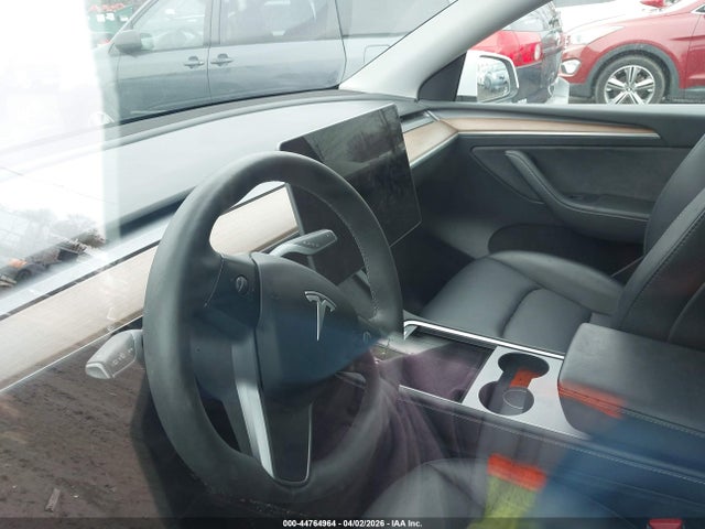 44764964 :رقم المزاد ، 7SAYGAEE8PF689194 vin ، 2023 Tesla Model Y مزاد بيع
