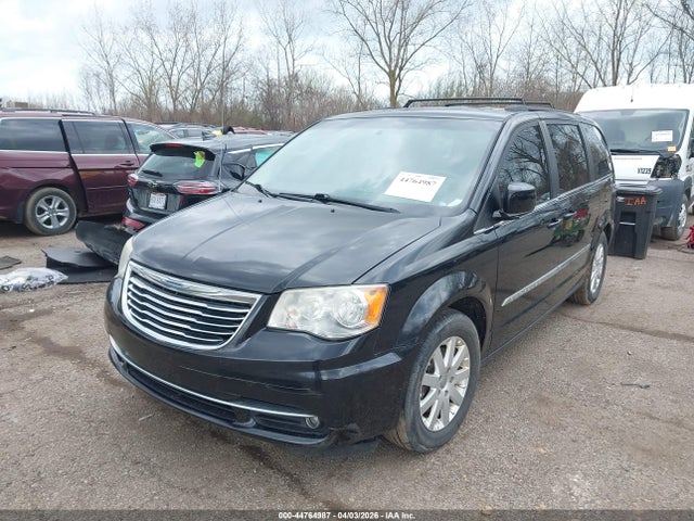 44764987 :رقم المزاد ، 2C4RC1BG2DR706882 vin ، 2013 Chrysler Town & Country Touring مزاد بيع