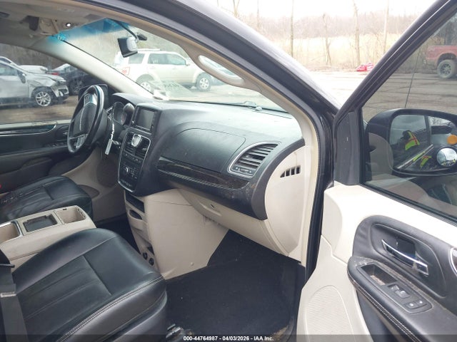 44764987 :رقم المزاد ، 2C4RC1BG2DR706882 vin ، 2013 Chrysler Town & Country Touring مزاد بيع