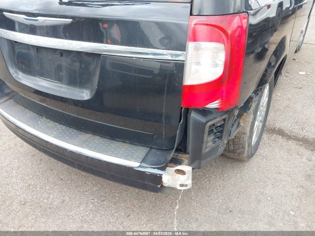 44764987 :رقم المزاد ، 2C4RC1BG2DR706882 vin ، 2013 Chrysler Town & Country Touring مزاد بيع