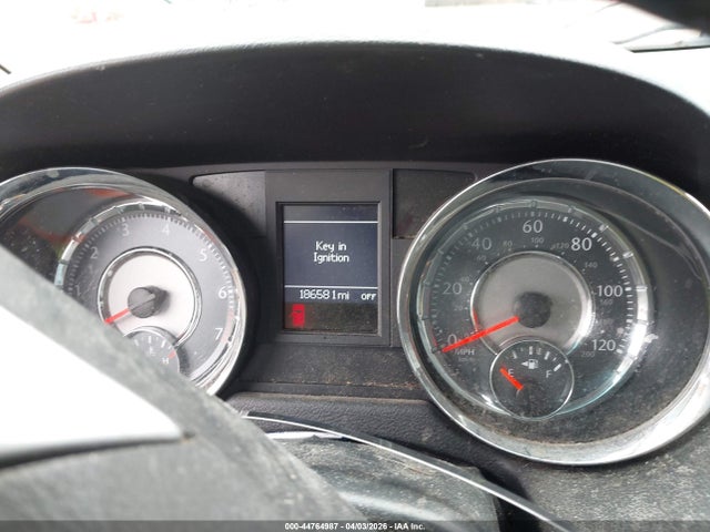 44764987 :رقم المزاد ، 2C4RC1BG2DR706882 vin ، 2013 Chrysler Town & Country Touring مزاد بيع