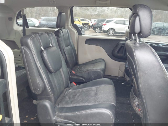 44764987 :رقم المزاد ، 2C4RC1BG2DR706882 vin ، 2013 Chrysler Town & Country Touring مزاد بيع