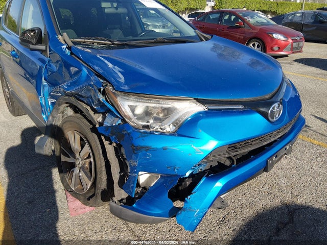 Toyota Rav4 Xle 2016 JTMWFREV4GJ084555 Image 18