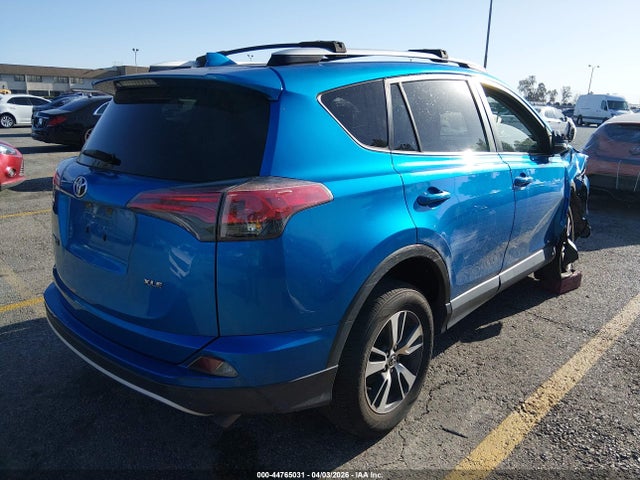 Toyota Rav4 Xle 2016 JTMWFREV4GJ084555 Image 4