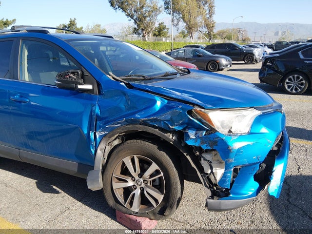 Toyota Rav4 Xle 2016 JTMWFREV4GJ084555 Image 6