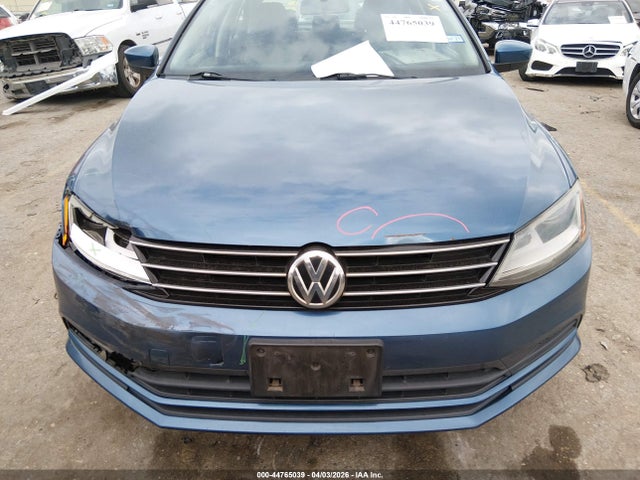 44765039 :رقم المزاد ، 3VW2B7AJ4HM307986 vin ، 2017 Volkswagen Jetta 1.4t S مزاد بيع