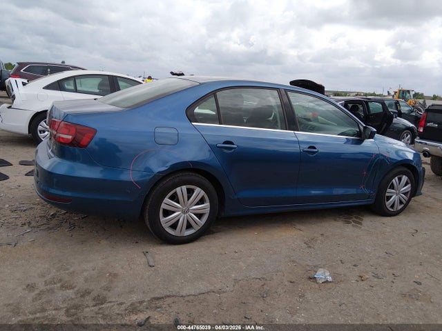 44765039 :رقم المزاد ، 3VW2B7AJ4HM307986 vin ، 2017 Volkswagen Jetta 1.4t S مزاد بيع
