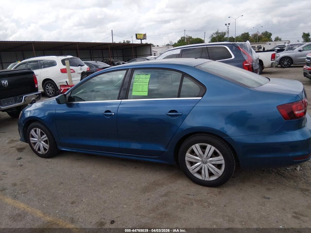 44765039 :رقم المزاد ، 3VW2B7AJ4HM307986 vin ، 2017 Volkswagen Jetta 1.4t S مزاد بيع