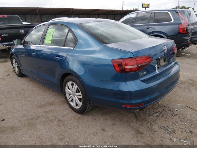 44765039 :رقم المزاد ، 3VW2B7AJ4HM307986 vin ، 2017 Volkswagen Jetta 1.4t S مزاد بيع