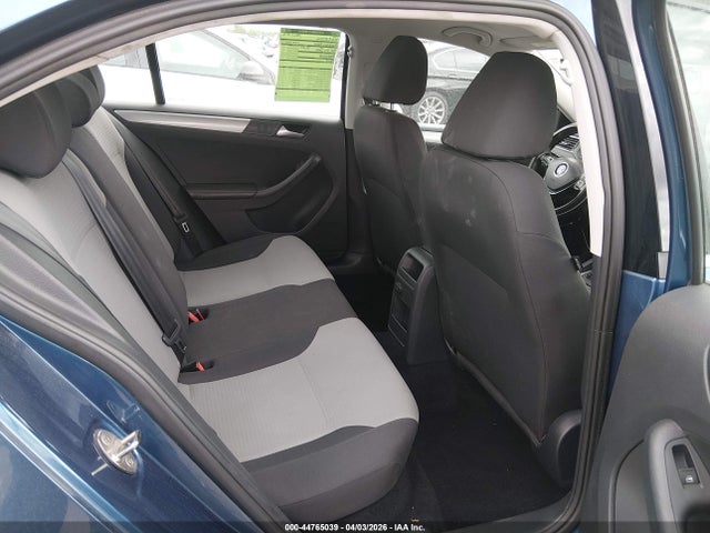 44765039 :رقم المزاد ، 3VW2B7AJ4HM307986 vin ، 2017 Volkswagen Jetta 1.4t S مزاد بيع