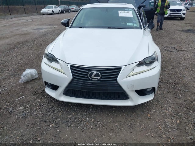 44765043 :رقم المزاد ، JTHCF1D23F5021044 vin ، 2015 Lexus Is 250 مزاد بيع