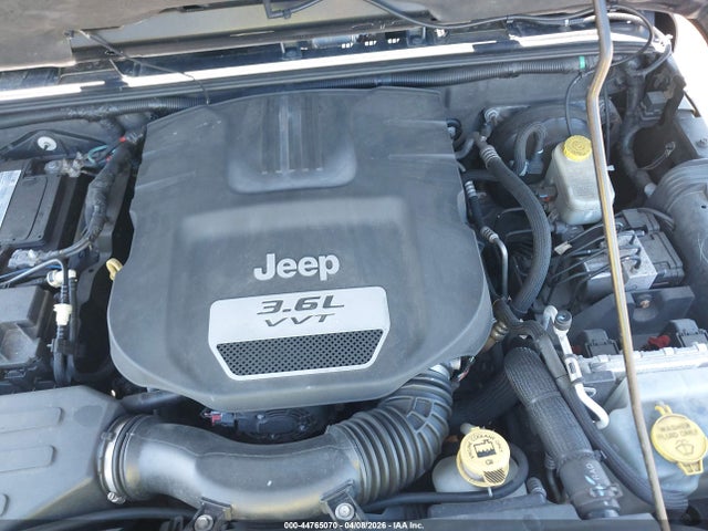 44765070 :رقم المزاد ، 1C4BJWEG6CL104834 vin ، 2012 Jeep Wrangler Unlimited Sahara مزاد بيع