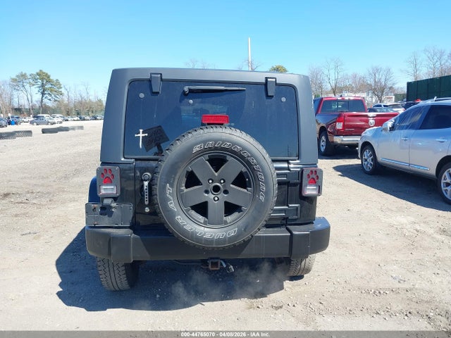 44765070 :رقم المزاد ، 1C4BJWEG6CL104834 vin ، 2012 Jeep Wrangler Unlimited Sahara مزاد بيع