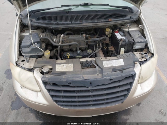 2005 CHRYSLER TOWN & COUNTRY 2C4GP44R15R398312 Photo 9