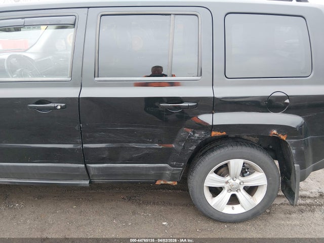 44765135 :رقم المزاد ، 1C4NJRFBXCD570214 vin ، 2012 Jeep Patriot Latitude مزاد بيع