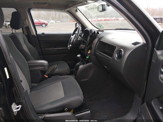 44765135 :رقم المزاد ، 1C4NJRFBXCD570214 vin ، 2012 Jeep Patriot Latitude مزاد بيع