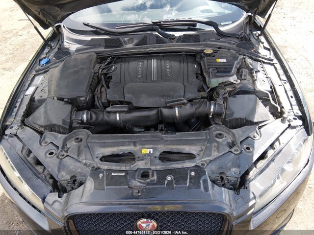 2015 JAGUAR XF SAJWA0F74F8U76324 Photo 9