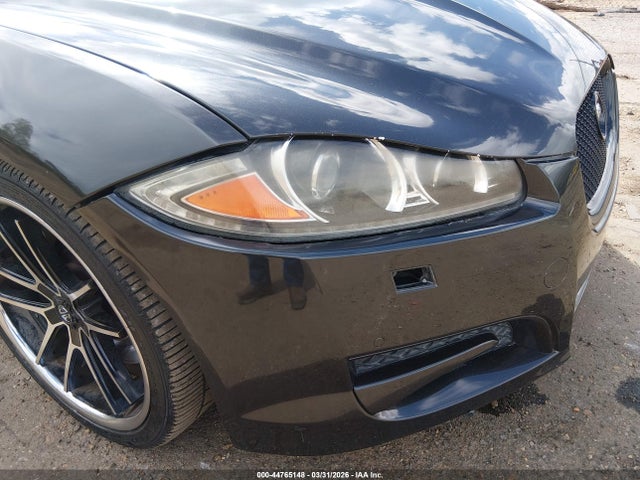 2015 JAGUAR XF SAJWA0F74F8U76324 Photo 5
