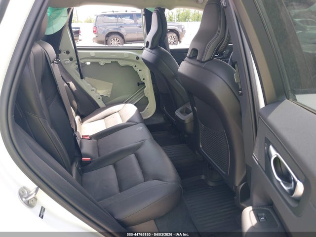 Продаж на аукціоні авто 2025 Volvo Xc60 B5 Core, vin: YV4M12RJ7S1197927, номер лоту: 44765150
