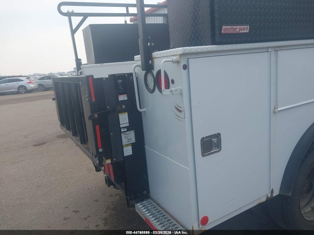 Ford F-550 Chassis Xl 2016 1FD0X5HT4GEA85473 Image 16