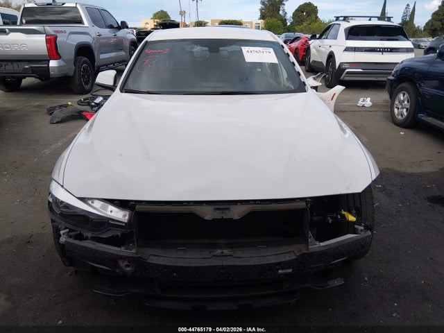 2016 Bmw 328i მანქანა იყიდება აუქციონზე, vin: WBA8E9C52GK648239, აუქციონის ნომერი: 44765179