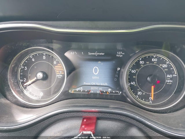 2023 Jeep Cherokee Altitude Lux 4x4 მანქანა იყიდება აუქციონზე, vin: 1C4PJMMB4PD100961, აუქციონის ნომერი: 44765197