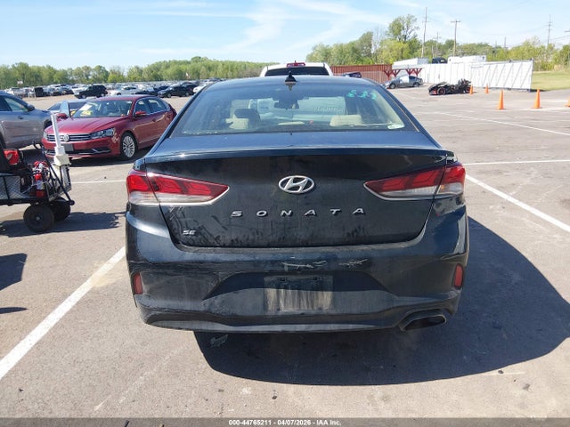 Продажа на аукционе авто 2018 Hyundai Sonata Se, vin: 5NPE24AF7JH671812, номер лота: 44765211