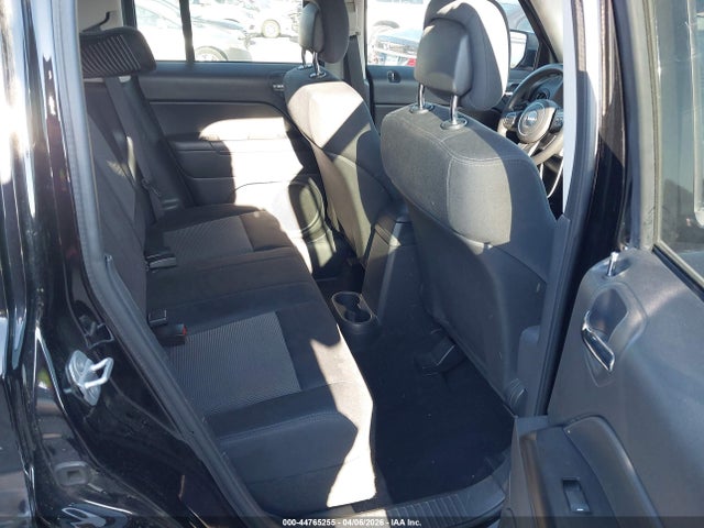 44765255 :رقم المزاد ، 1C4NJPBB5CD548471 vin ، 2012 Jeep Patriot Sport مزاد بيع