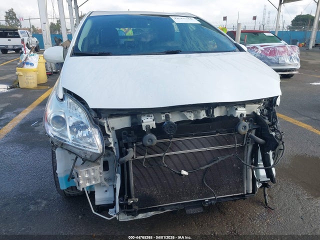 Toyota Prius Four 2014 JTDKN3DU2E0357471 Image 13