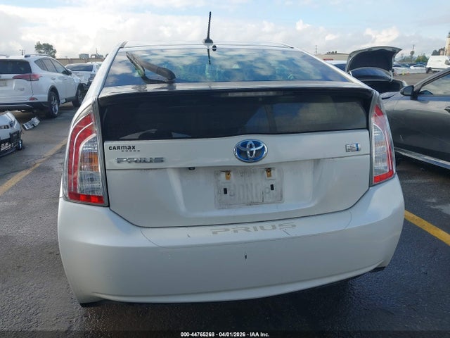 Toyota Prius Four 2014 JTDKN3DU2E0357471 Image 17