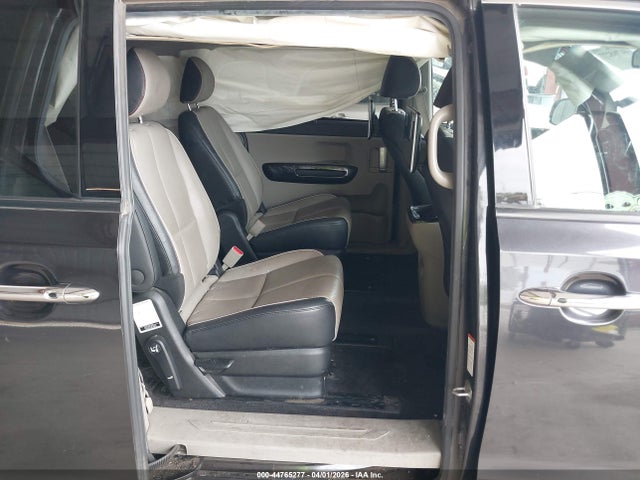 2019 Kia Sedona Sx მანქანა იყიდება აუქციონზე, vin: KNDMC5C13K6551078, აუქციონის ნომერი: 44765277