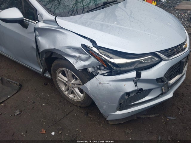 44765279 :رقم المزاد ، 1G1BE5SM5H7120430 vin ، 2017 Chevrolet Cruze Lt Auto مزاد بيع