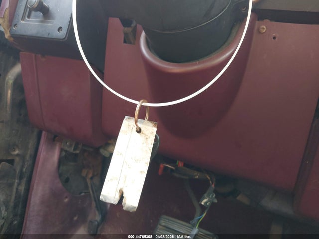 44765308 :رقم المزاد ، 1B7FL26X7KS188718 vin ، 1989 Dodge Dakota مزاد بيع